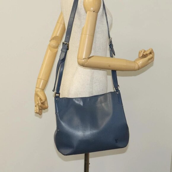 LOUIS VUITTON Epi Mandala GM Shoulder Bag - Picture 1 of 16